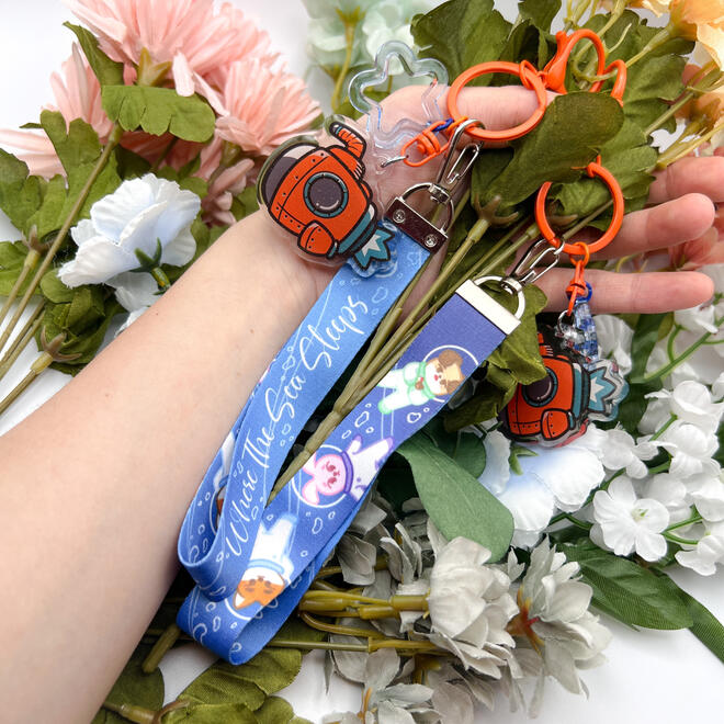WHERE THE SEA SLEEPS MINI LANYARD
